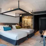 Готель The Bridge - Mgallery 5*