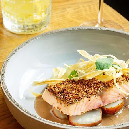 The Bridge - Mgallery Hotel